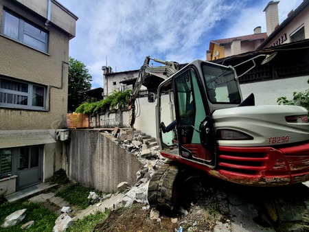 Gradnja klančine pri Delavskem domu Trbovlje